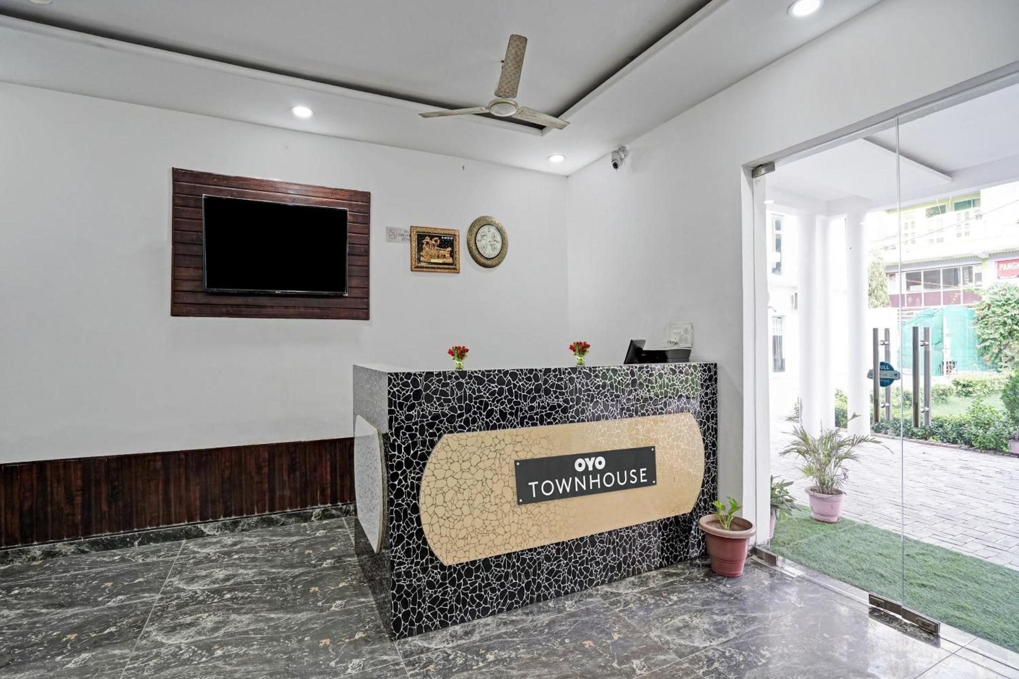 Collection O Rajvanshi Paradise Gurgaon Eksteriør billede