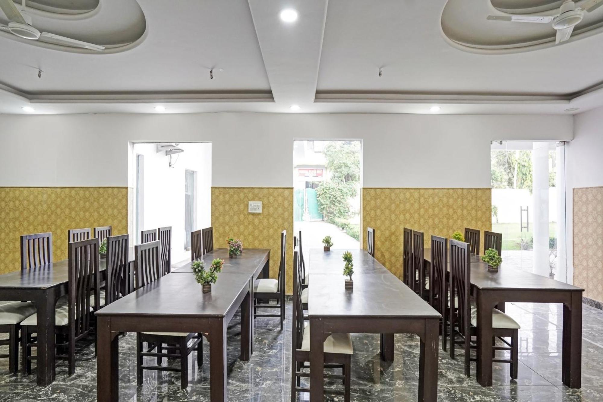 Collection O Rajvanshi Paradise Gurgaon Eksteriør billede